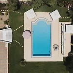 Casa Di Voz Complex & Free Gym Services By 