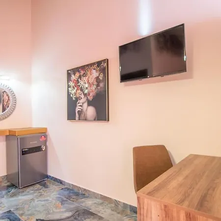 Casa Di Voz Shared Villa Studios With Free Gym Services By 