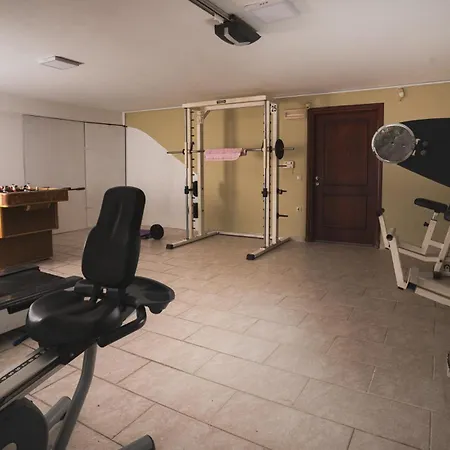 Casa Di Voz Shared With Free Gym Services By 