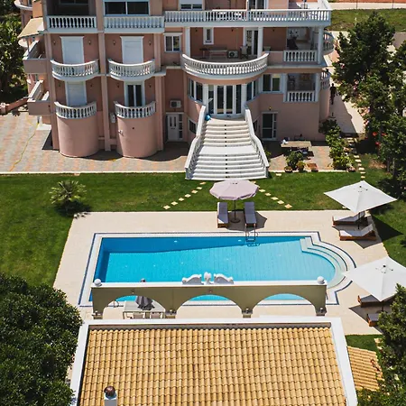 Casa Di Voz Shared With Free Gym Services By 