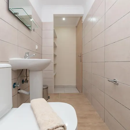 Casa Di Voz Complex & Free Gym Services By 