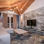 Casa Di Voz Complex & Free Gym Services By 