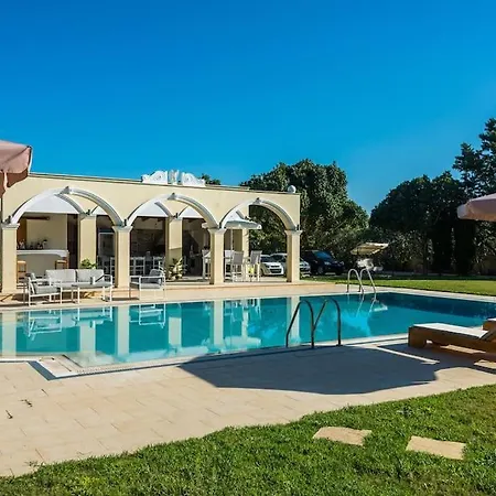 Casa Di Voz Shared Villa Studios With Free Gym Services By 