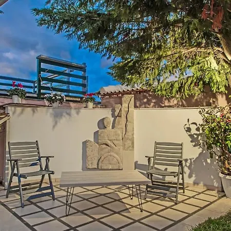 Casa Di Voz Shared Villa Studios With Free Gym Services By 