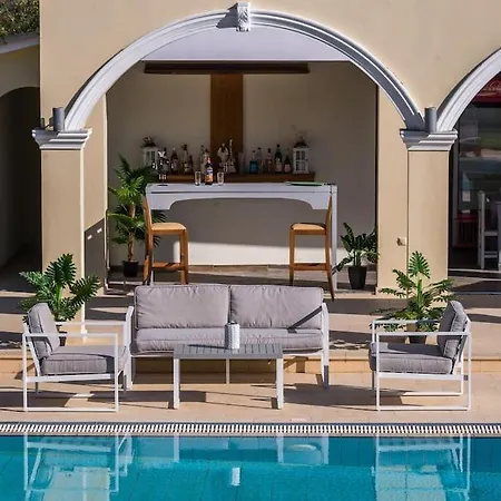 Casa Di Voz Shared Villa Studios With Free Gym Services By 
