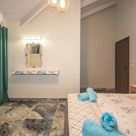 Casa Di Voz Shared Villa Studios With Free Gym Services By 