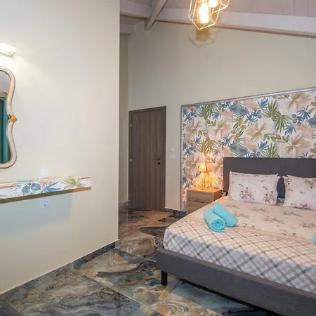 Casa Di Voz Shared Villa Studios With Free Gym Services By 