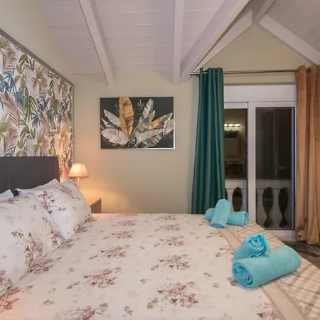 Villa Casa Di Voz Shared Villa Studios With Free Gym Services By 